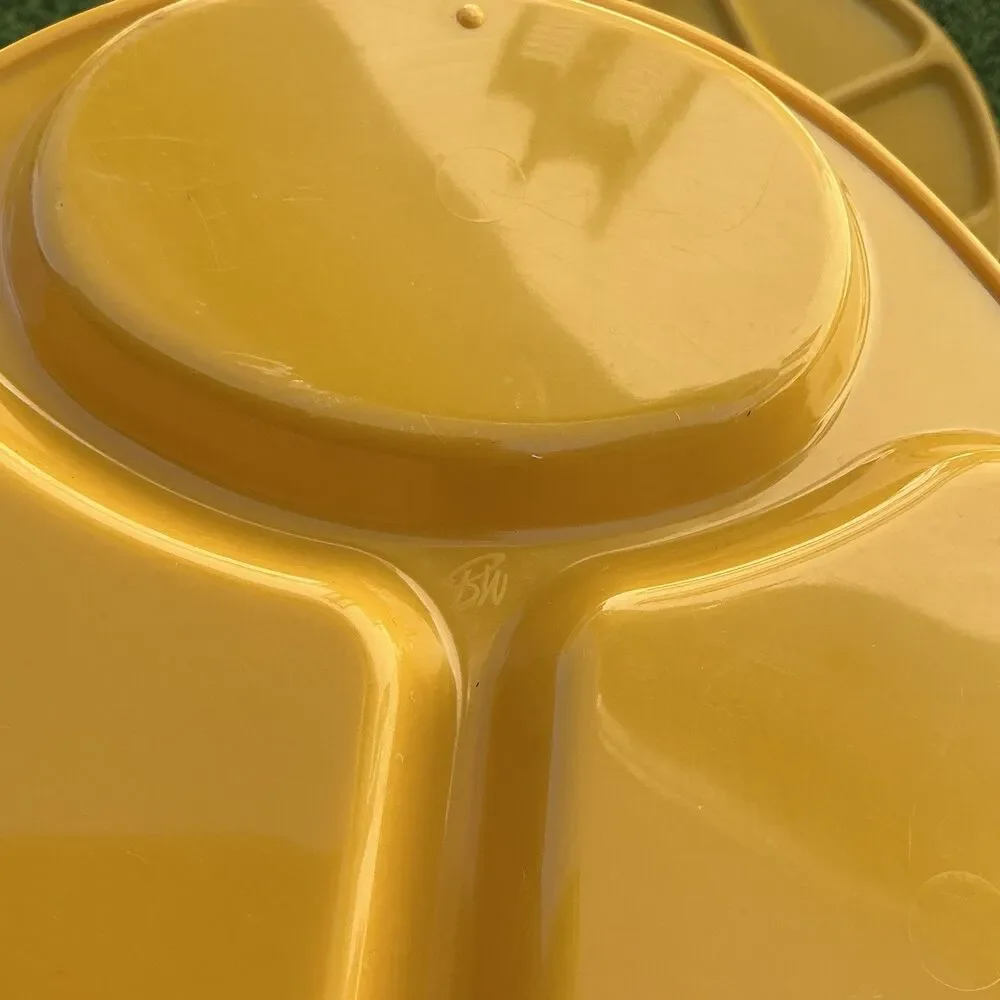 Vintage BW Divided Cafeteria Trays Set of 4 Mustard Orange Retro Plastic